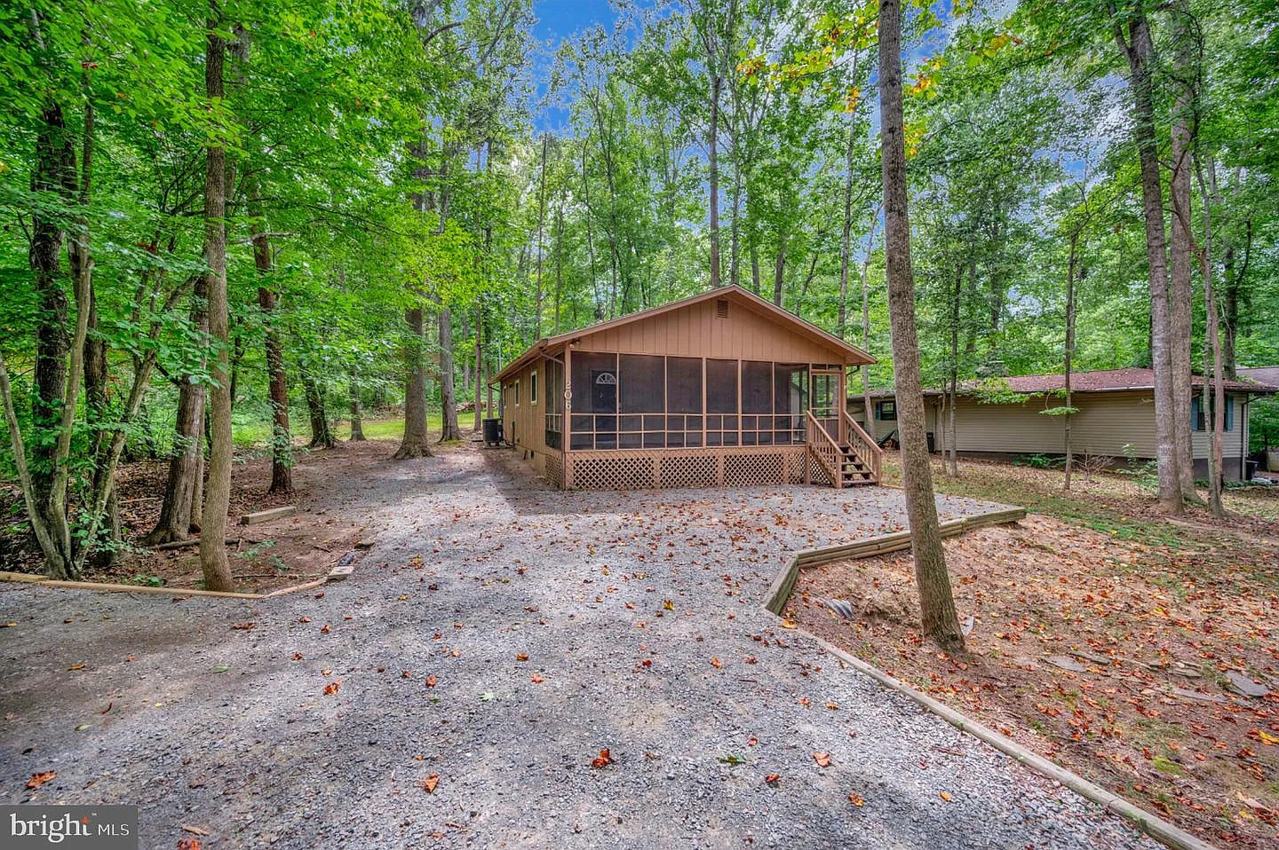 206 Stratford Cir photo 1