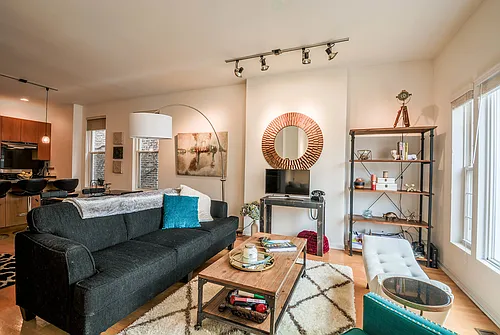 1407 N Wicker Park Ave #1 Photo 1