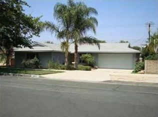 1051 Bluecrest St, Corona, CA 92882