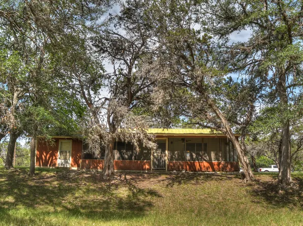 154 Weston, Leakey, TX 78873