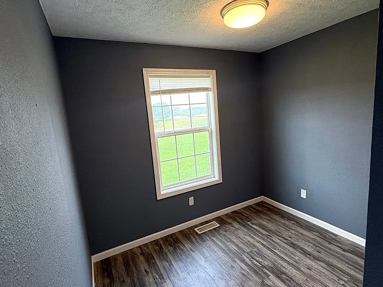 222 Green Leaf Dr — Photo 7