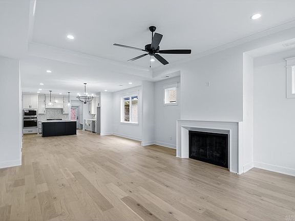 4th image of 139 Kinley Loop