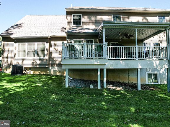 2nd image of 106 Ambleside Way