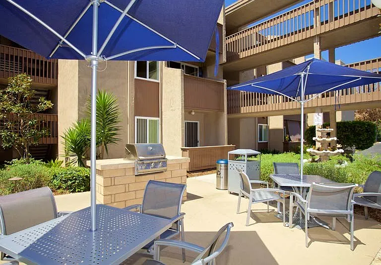Pacific Bay Club Apartments — Photo 7