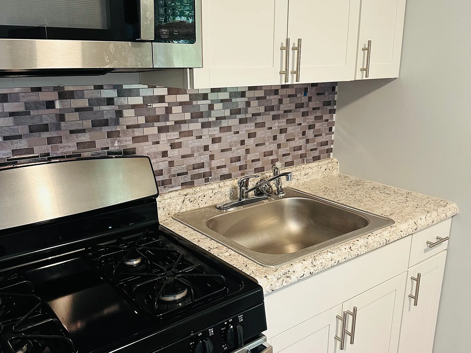 1 bed, $850 — Photo 2