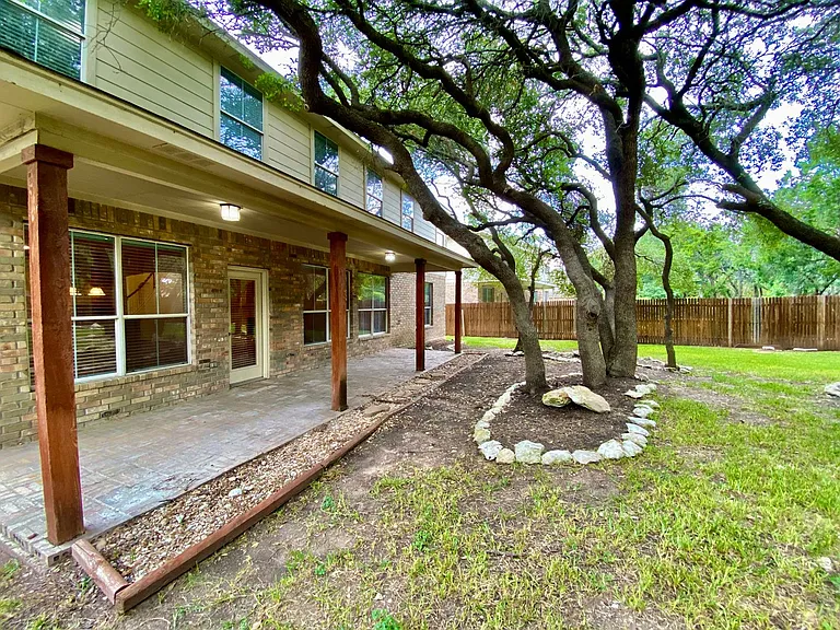 2314 Zoa Dr — Photo 37