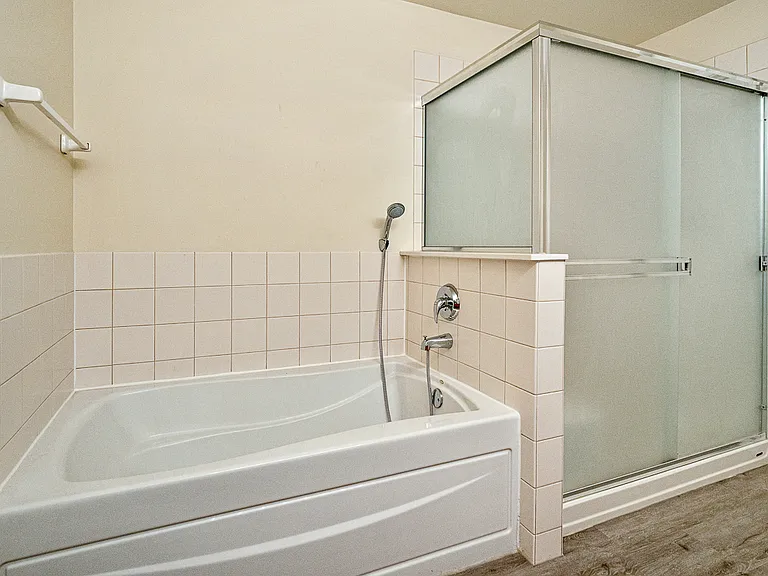 2409 Wilton Ln — Photo 20