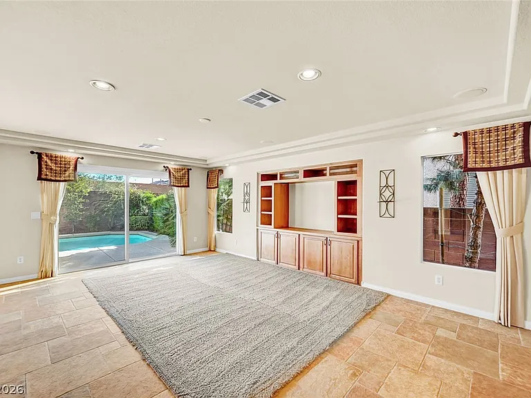 4985 Adrian Fog Ave — Photo 10