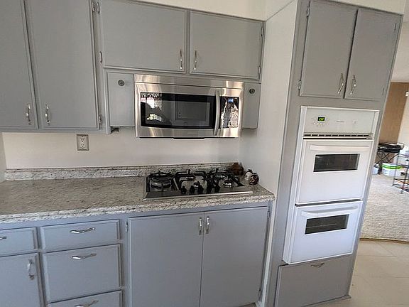 4th image of 3210 Santa Maria Way Space 115