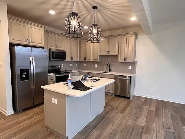 119 Clifton Mnr — Photo 4