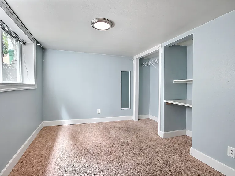 5039 19th Ave NE — Photo 15