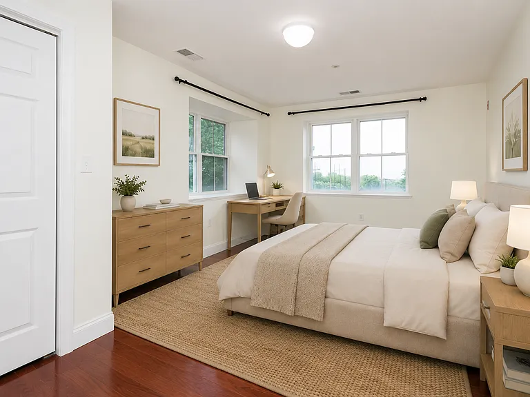 120 Wyllis Ave #319 — Photo 1