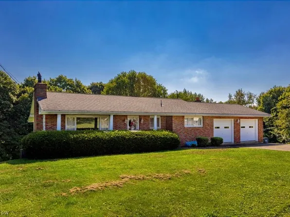 67028 Joella Dr, Saint Clairsville, OH 43950