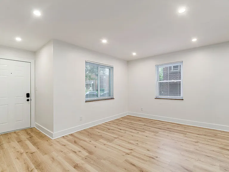 1014 Hilo Ln — Photo 3