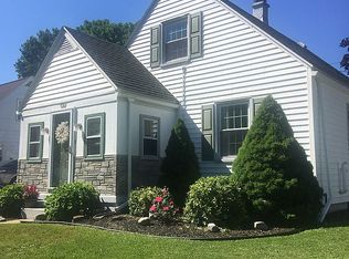 122 Marlboro Rd, Utica, NY 13501