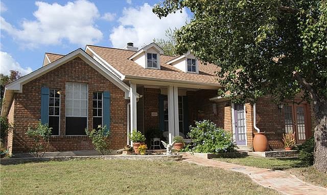 1st image of 602 Cactus Bend Dr