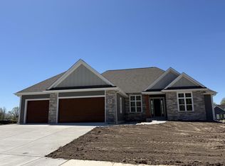 N66W21193 Sweet Clover DRIVE, Menomonee Falls, WI 53051