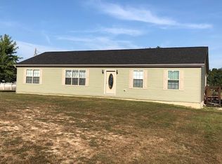 14072 N John Birch Ln, Effingham, IL 62401