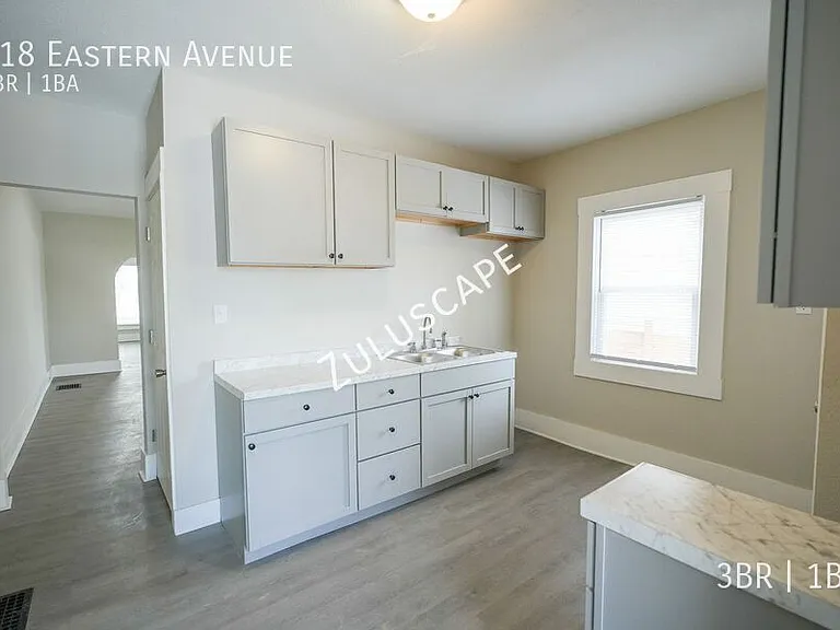 418 Eastern Ave — Photo 6
