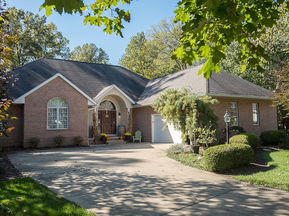 1st image of 4440 Pembrooke Ct