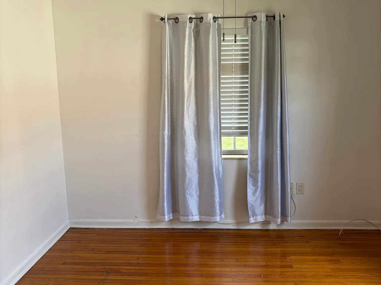 1 bed, 700 sqft, $1,700 — Photo 4