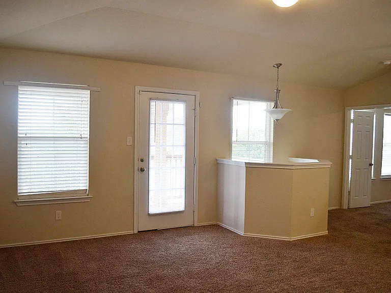 4808 Green Meadow St — Photo 23