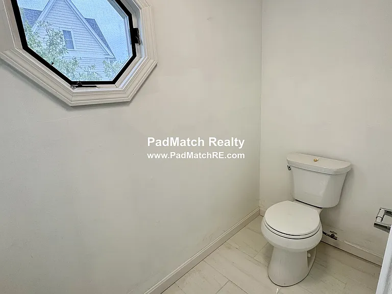 1/2 Bathroom - 2nd floor