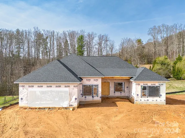 3 Sagewood Dr #1, Candler, NC 28715