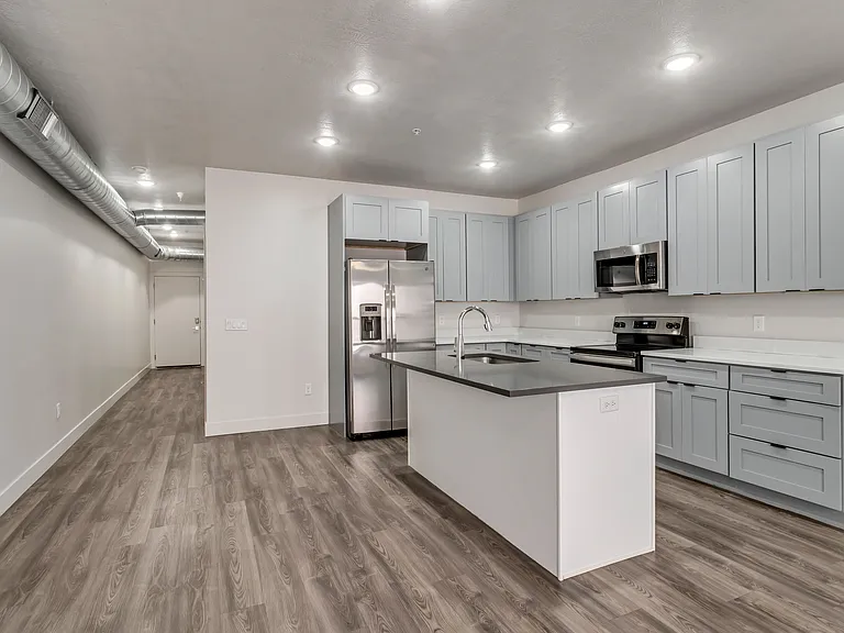 606 W North Temple St #203 — Photo 4