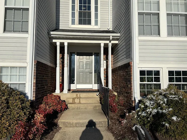 9387 Horse Castle Ct #810 — Photo 2