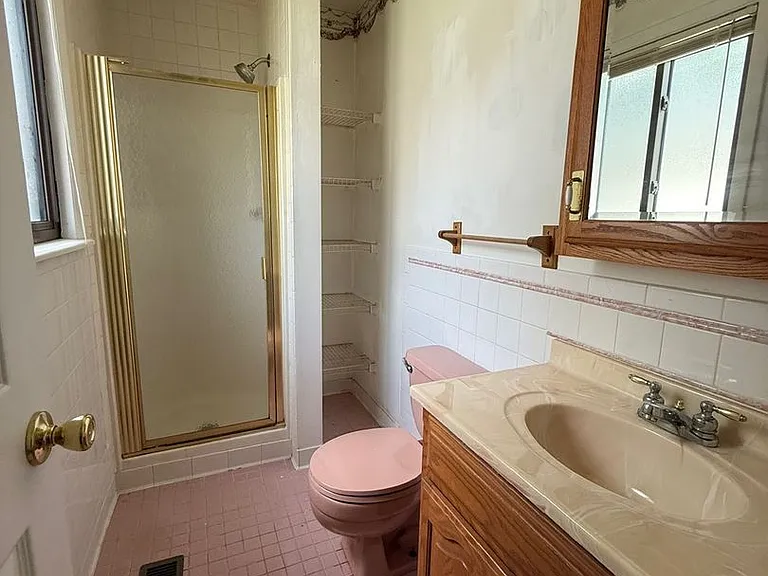 3702 Hoyt Ave — Photo 14