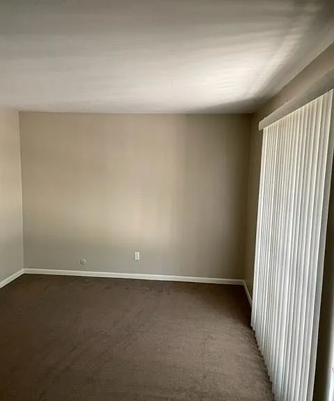 1502 Fairoaks Dr — Photo 8