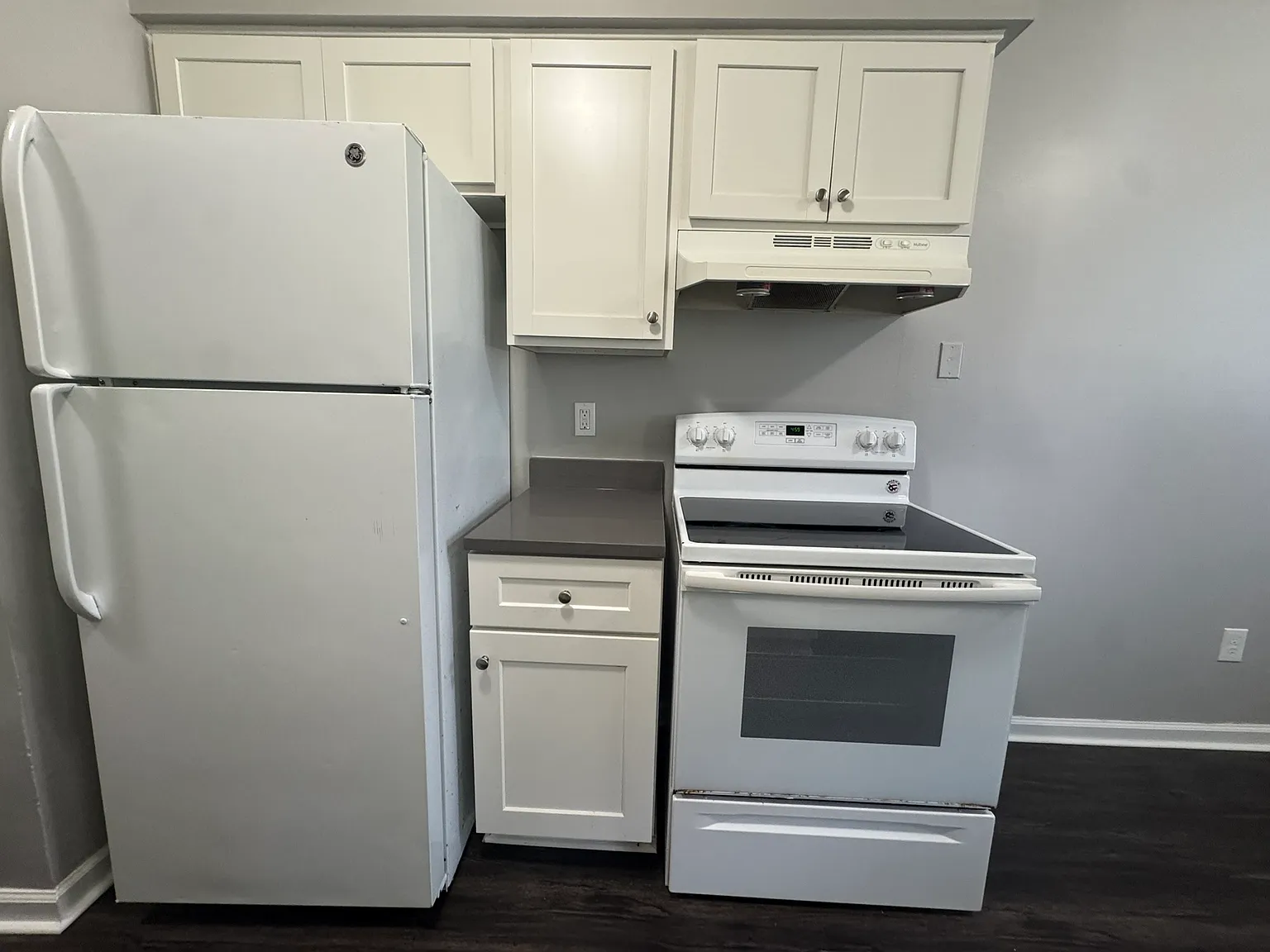 Sibley Road Apartments - J — Photo 3