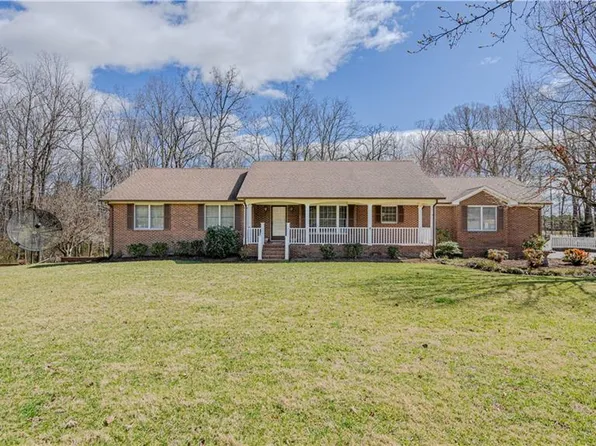 1635 Sandy Cross Rd, Burlington, NC 27217