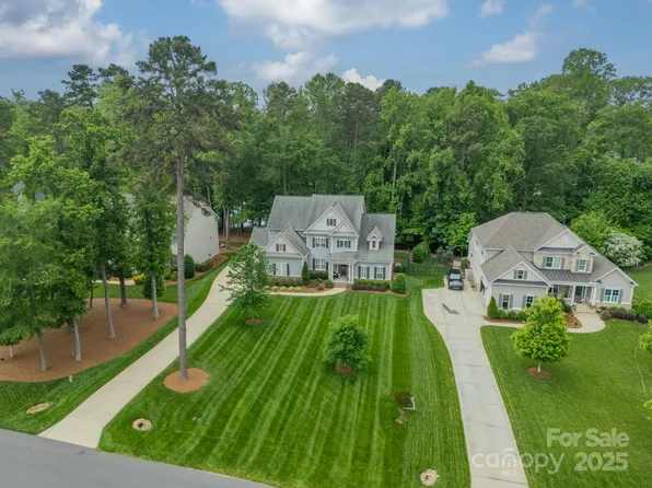212 Seven Oaks Lndg, Belmont, NC 28012