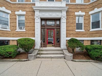 229 Kelton St APT 1, Boston, MA, 02134