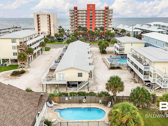 4th image of 1117 W Lagoon Ave #11