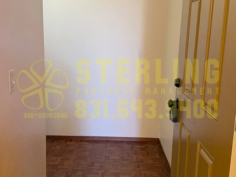 910 Wainwright Street - Monterey — Photo 15