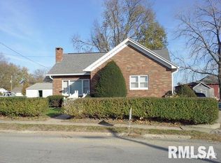 515 S Main St, Lewistown, IL 61542