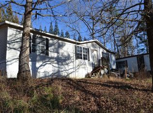 320 Laurel Branch Trl, Tamassee, SC 29686