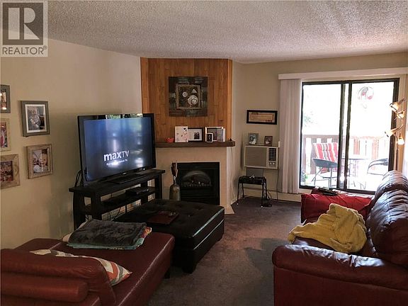 3rd image of 1121 McKercher Dr #204G