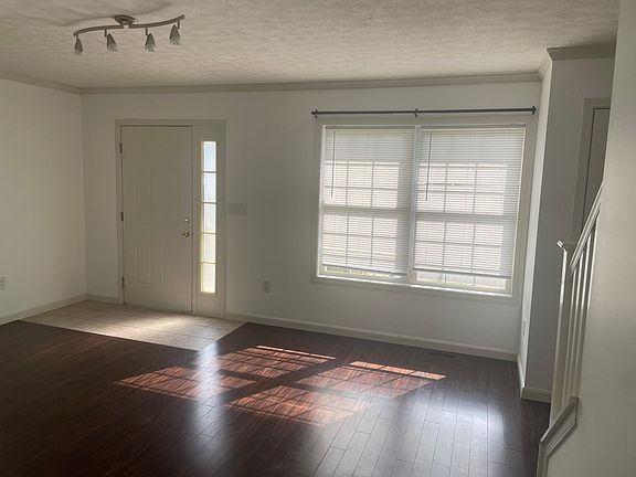 3rd image of 1364 S Cobble Creek Cir