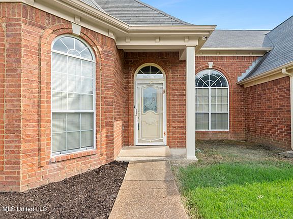 2nd image of 12749 Fox Run Dr