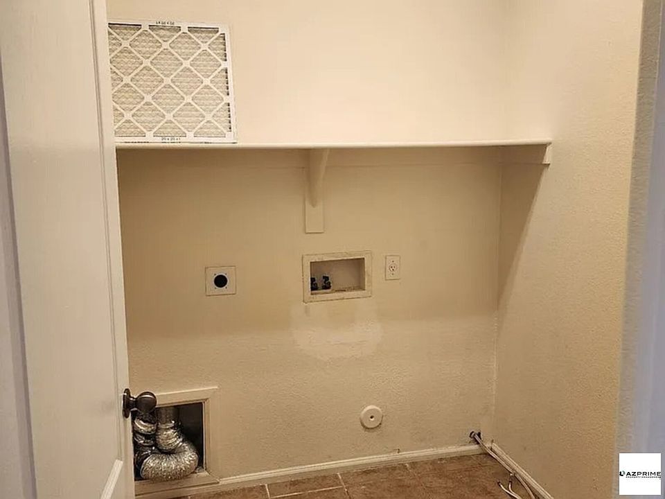 1st image of 42526 W Chambers Dr #1