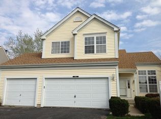 5515 Alexandria Dr, Lake In The Hills, IL 60156