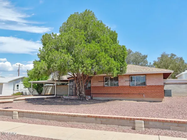 6453 E Calle Luna, Tucson, AZ 85710