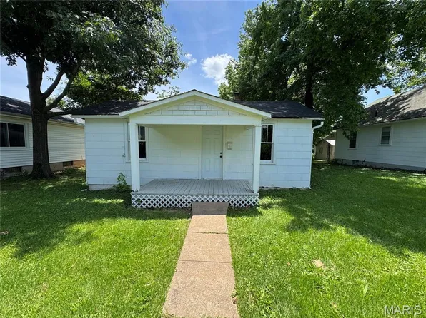 228 Pine St, Sullivan, MO 63080