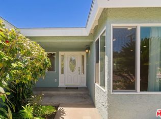 327 Bradbury Rd, Monrovia, CA 91016