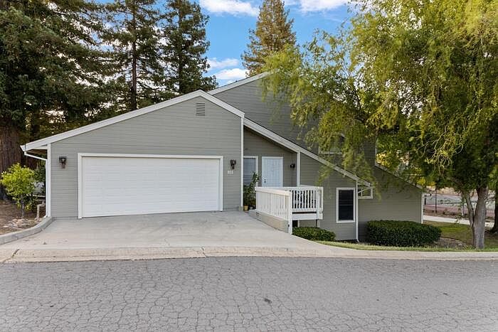 1st image of 115 Valley Oak Dr #38