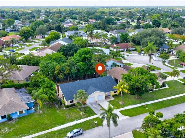 12452 Guilford Way, Wellington, FL 33414